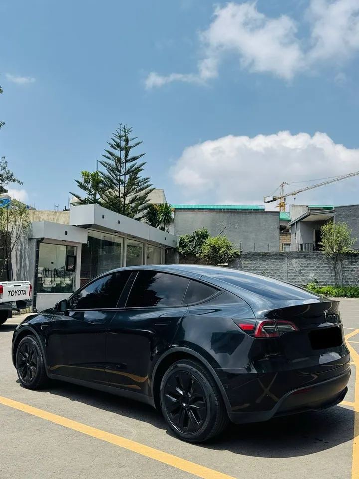 Tesla Model Y 2024 Black – photo 7