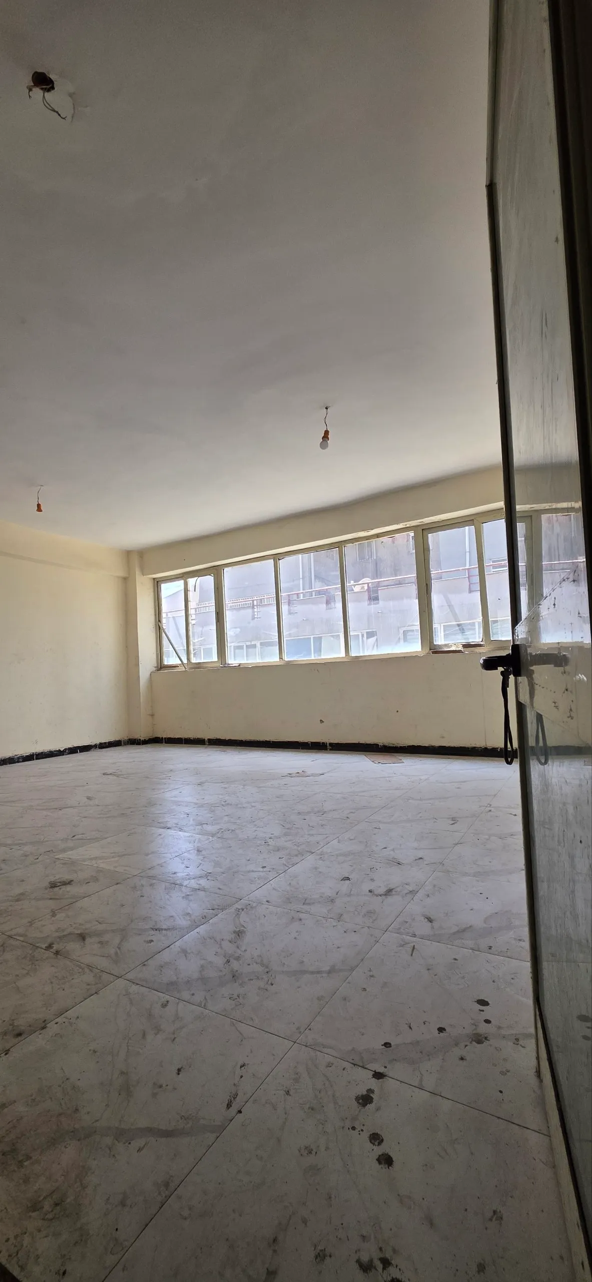 64 sqm Ground Floor Shop Ayat – photo 9