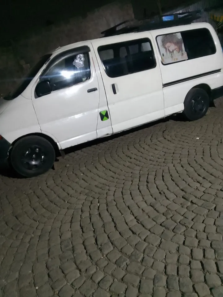 Toyota Dolphin 2L Diesel Manual – photo 5