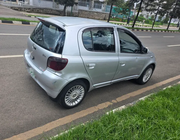 Toyota Vitz 2001 Automatic – photo 4