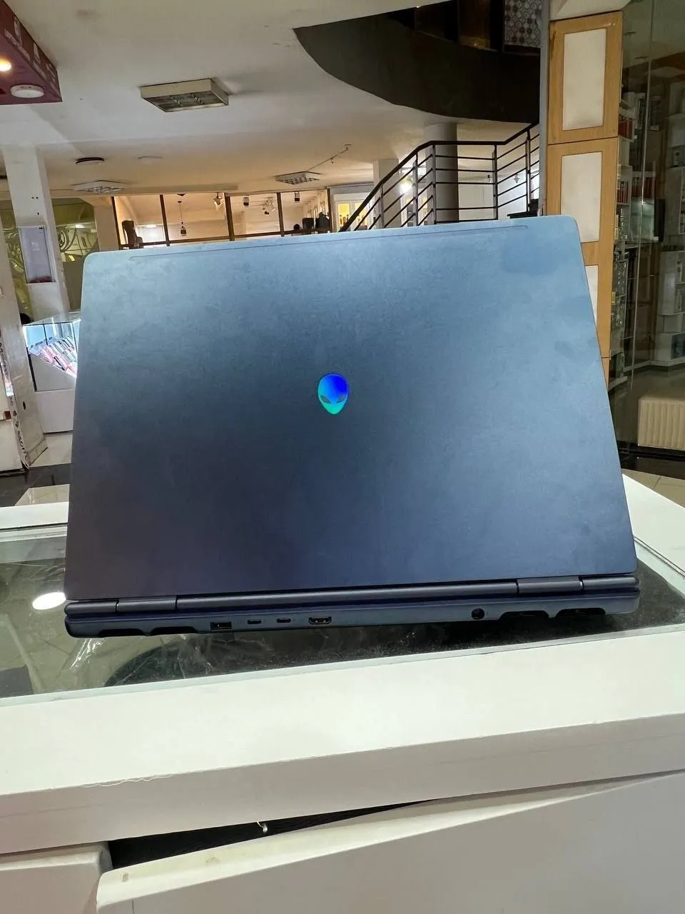 Alienware 16X Aurora RTX 5060 Laptop – photo 3