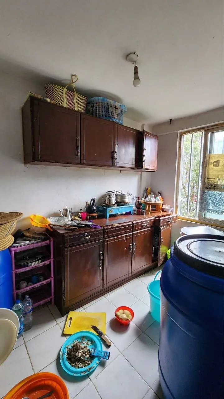 2-Bedroom Condominium in Summit – photo 6