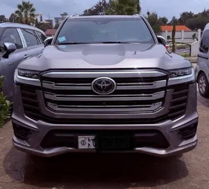 Toyota Land Cruiser V6 VXR 2022