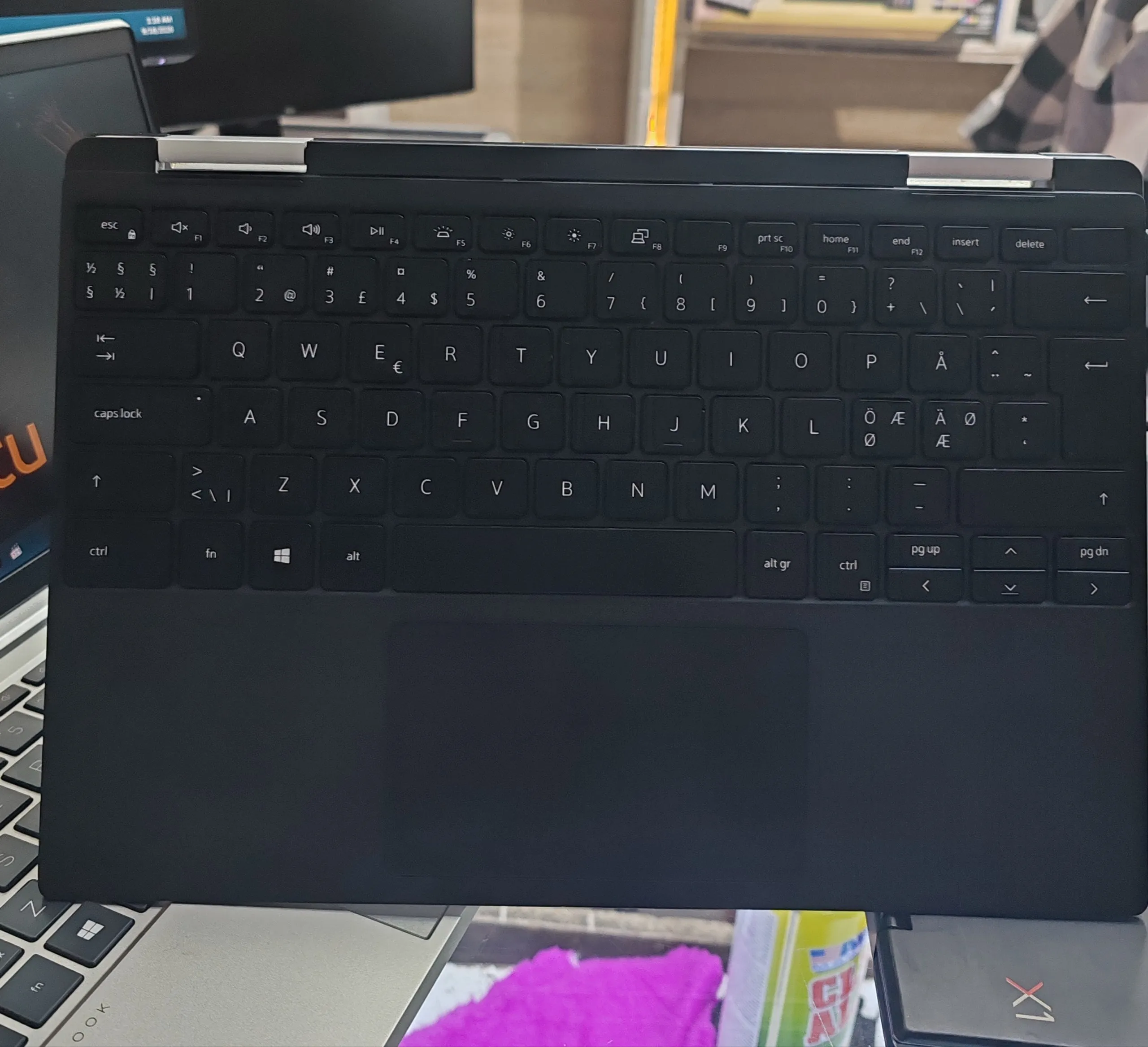 Dell XPS 13 11th Gen Laptop – photo 5