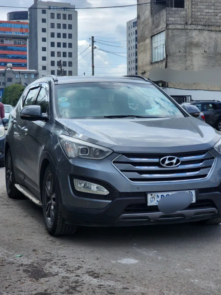 Hyundai Santa Fe 2015 SUV – photo 6