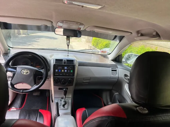 Toyota Corolla 2009 Automatic Sedan – photo 4