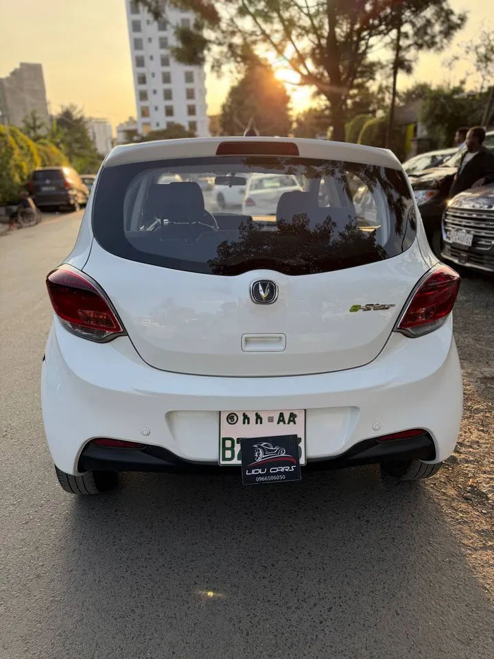 Changan E-Star 2023 Electric – photo 3