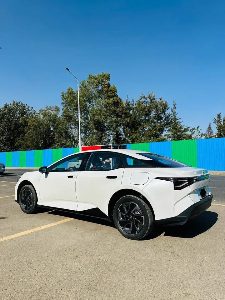 Toyota BZ3 EV 2024 – photo 5