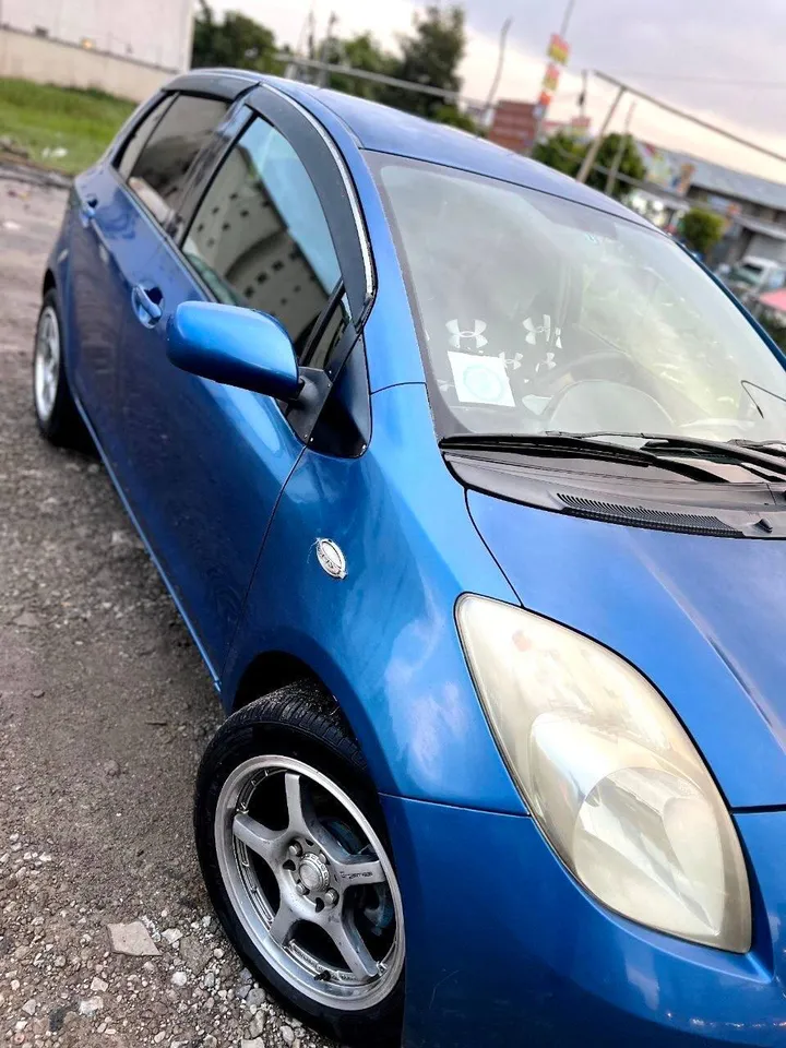 Toyota Yaris Compact 2008 – photo 3