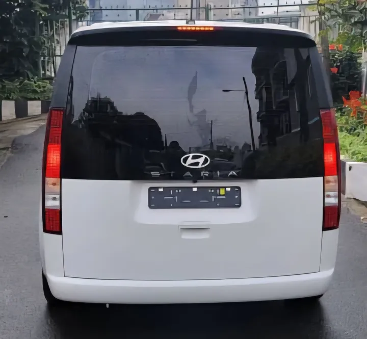 Hyundai Staria Hybrid 2025 – photo 3