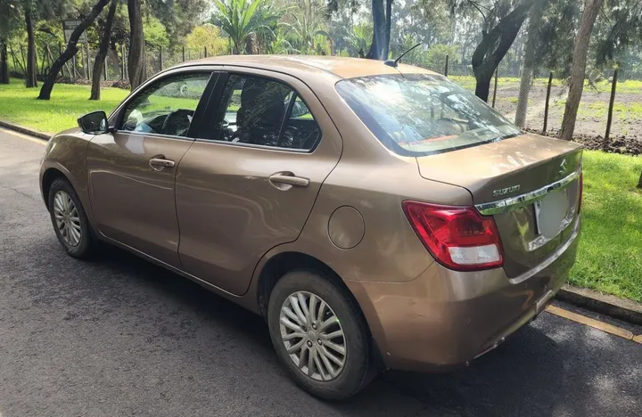Suzuki Dzire 2021 Automatic – photo 4