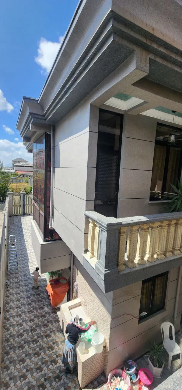 Modern House for Sale Summit 330 Sqm – photo 6