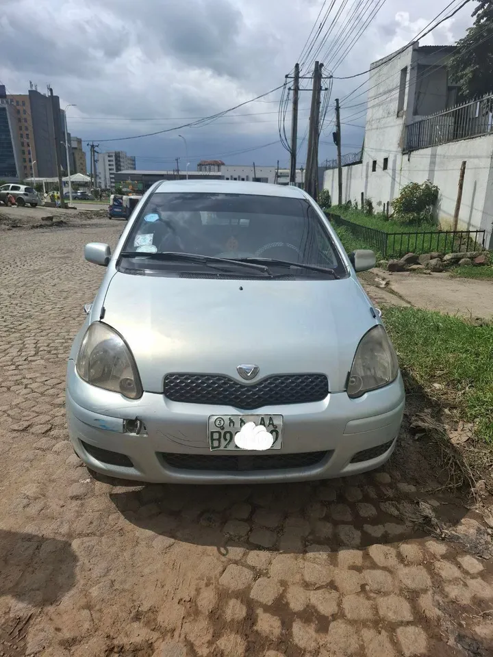 Toyota Vitz 2004 Automatic – photo 4