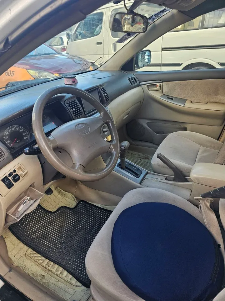 Toyota Corolla 2005 Sedan – photo 3