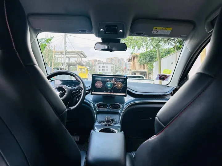 BYD E2 2025 Electric – photo 4