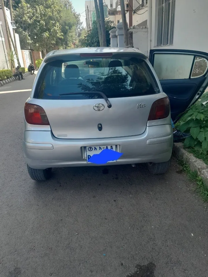 Toyota Vitz 2002 Automatic – photo 8