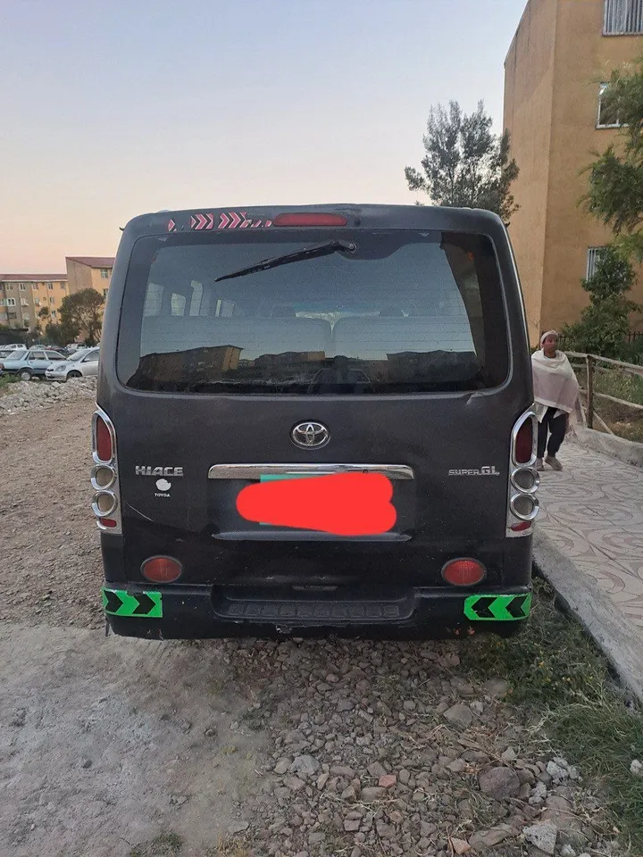 2007 Toyota Hiace Manual Van – photo 3