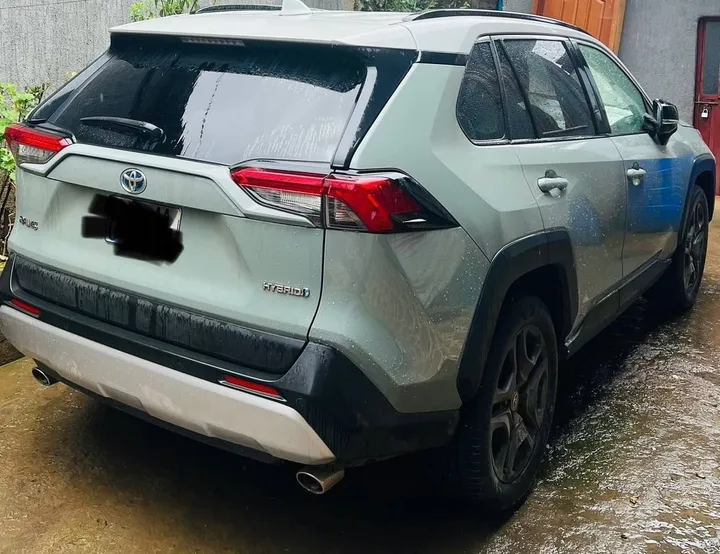 Toyota RAV4 Hybrid 2023 Europe – photo 6