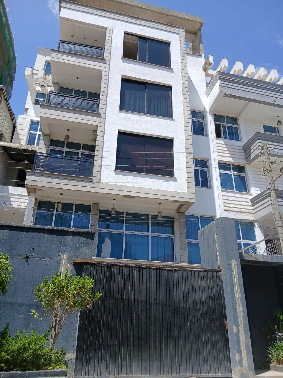 Luxury 8-Bedroom House Megenagna – photo 6