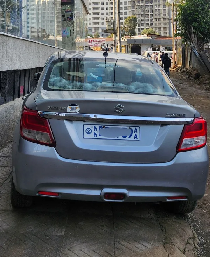 Suzuki Dzire 2021 Automatic – photo 5