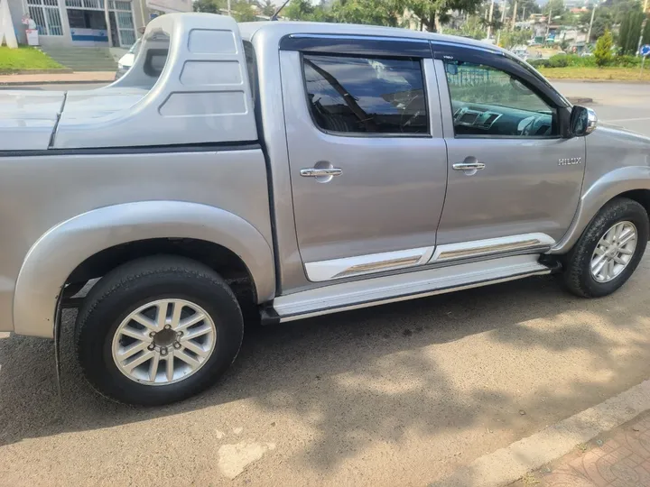 Toyota Hilux 2015 Double Cab – photo 5