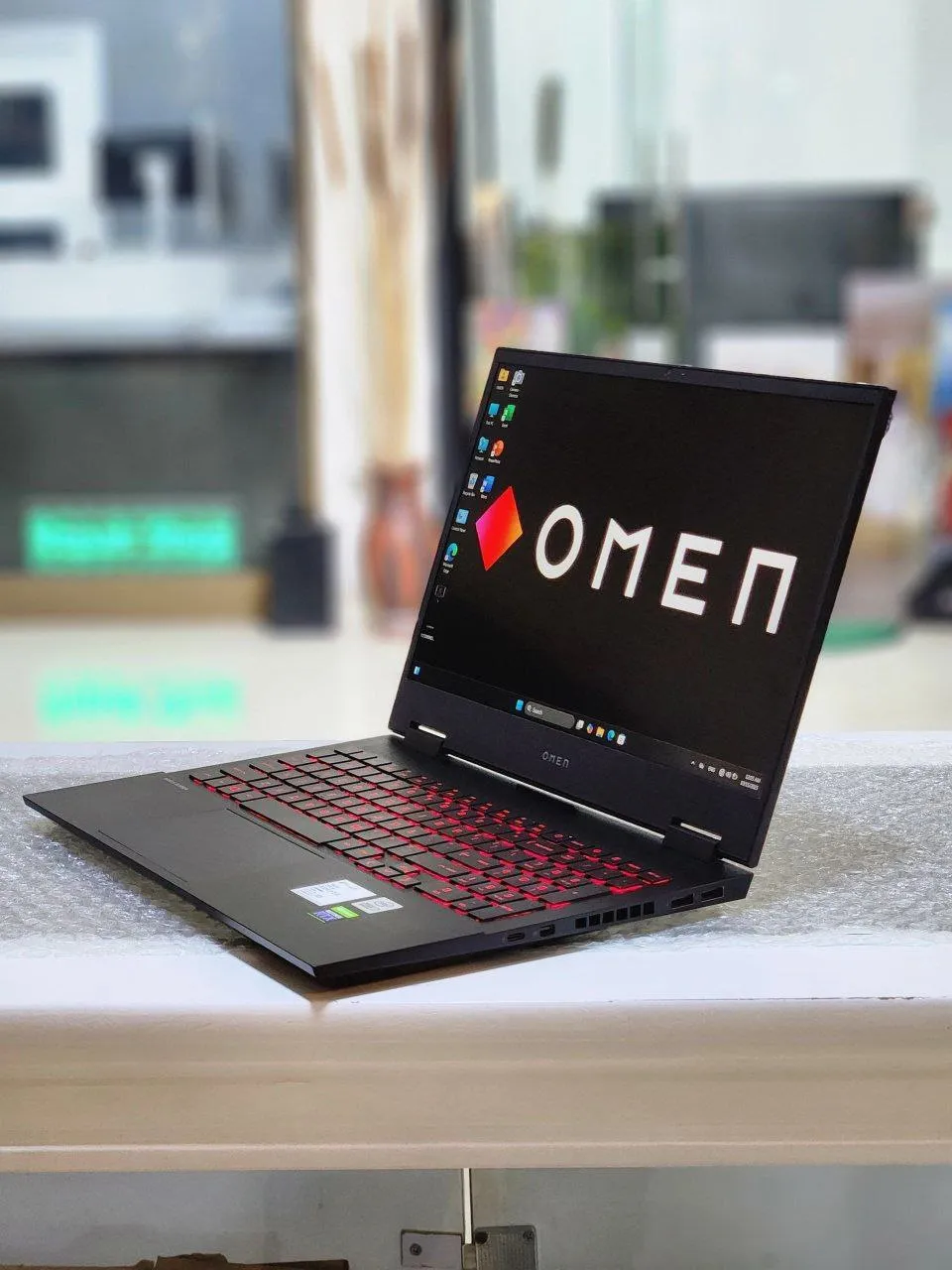 HP OMEN 15 Gaming Laptop – photo 3