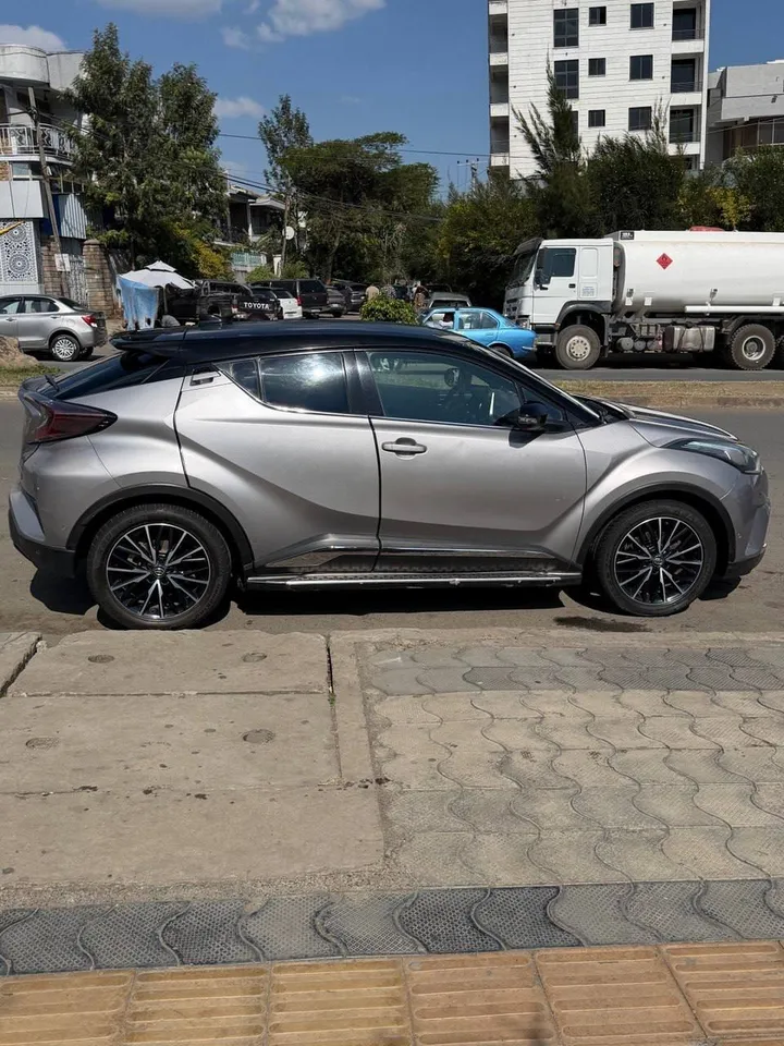 Toyota CHR 2017 1.2T AWD – photo 3