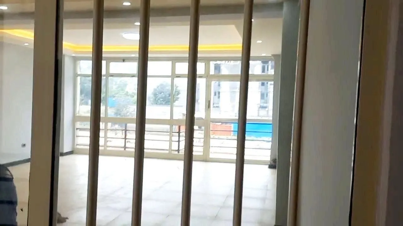 40/60 Condominium Shop 74.66 sqm – photo 7