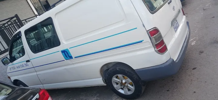 Toyota Hiace 2L Van 2001 – photo 4