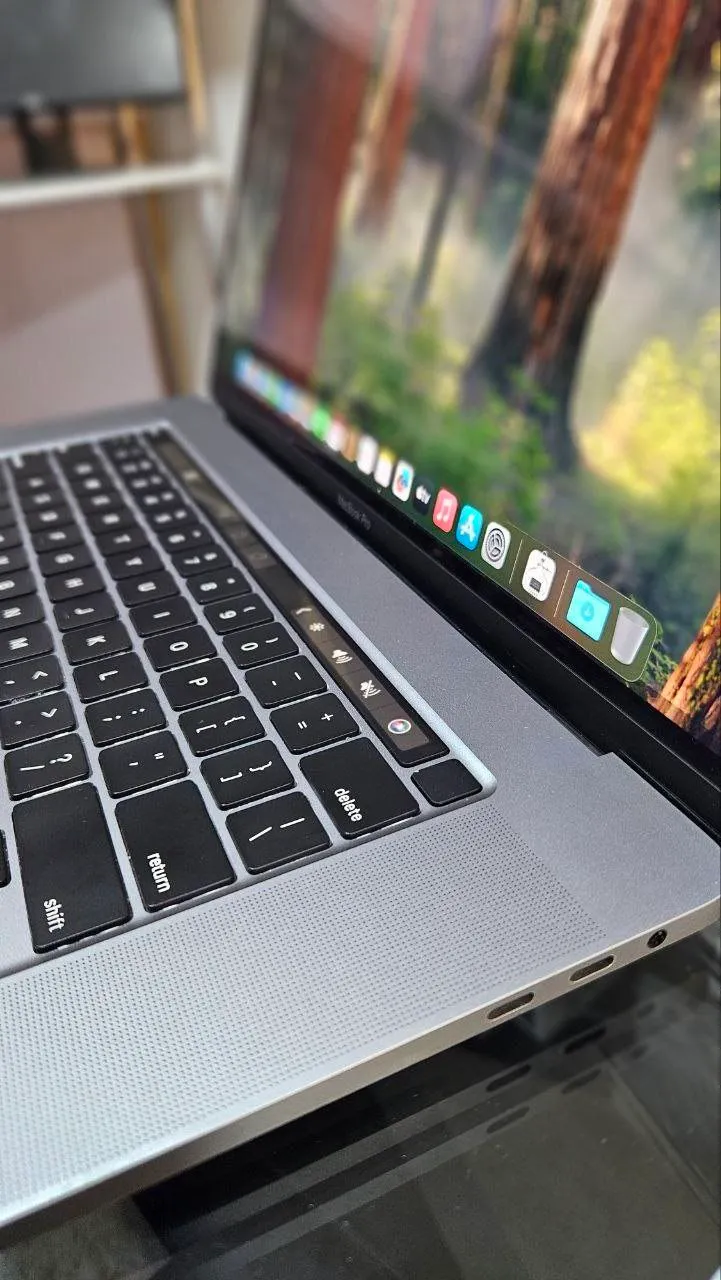Apple MacBook Pro 2019 16 Inch – photo 3