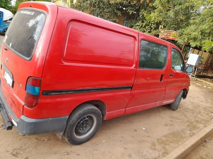 Dolfin VAN D4D 2004 – photo 3