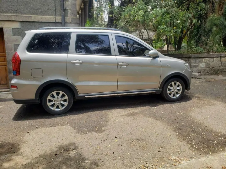 2023 Van 38000 km Driven – photo 4