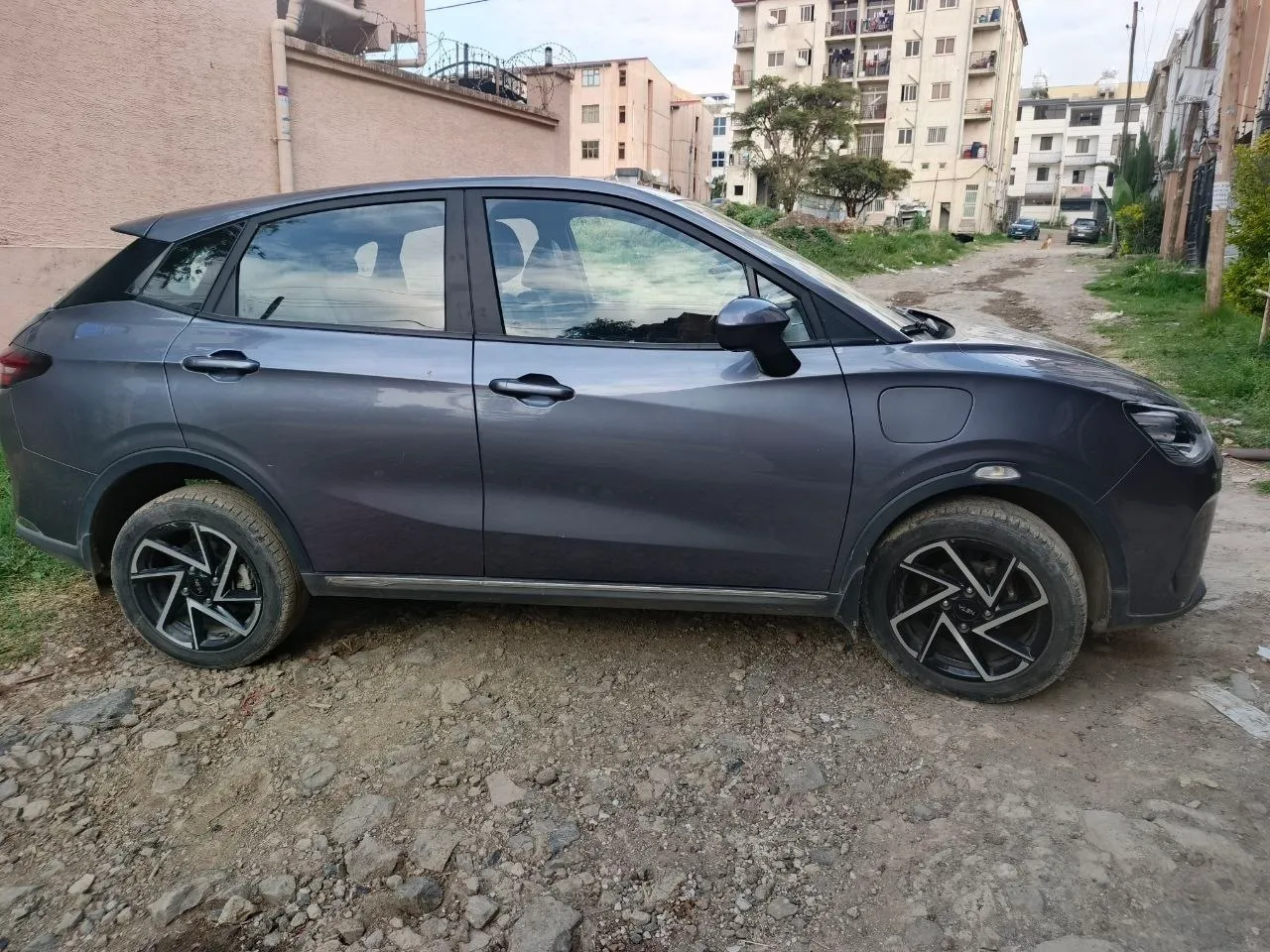 2024 Grey Hatchback Car – photo 6