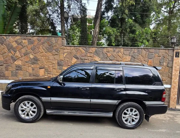 Toyota Land Cruiser 105 2006 – photo 5