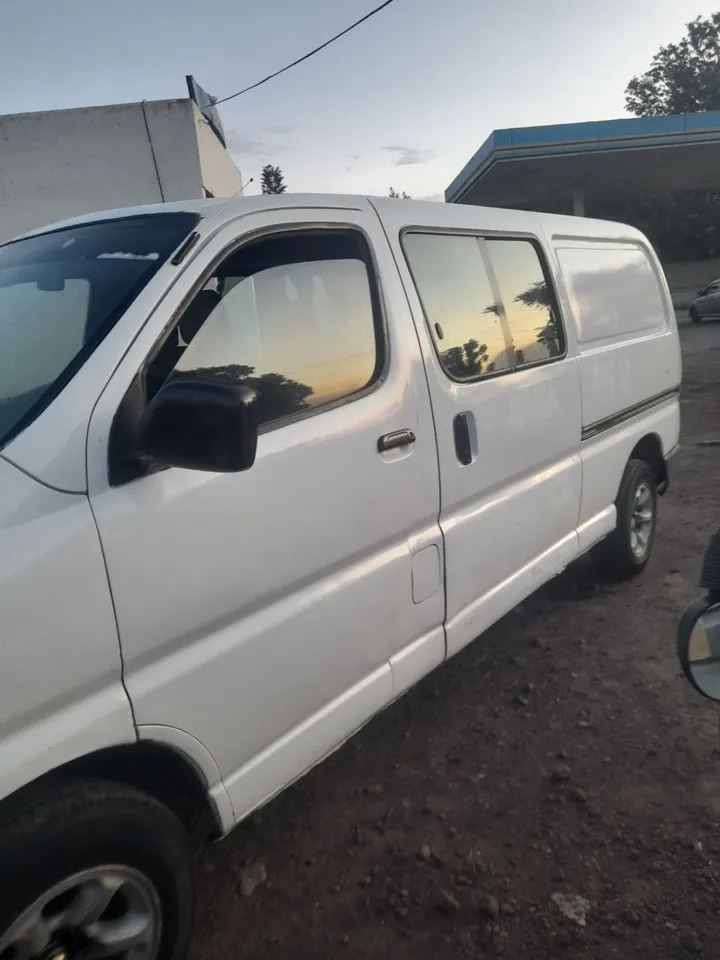 Model 2003 Yeger Ust Van – photo 6