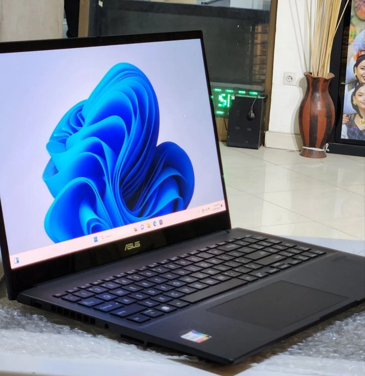 ASUS Vivobook Pro 15 i9 RTX 4050 – photo 4