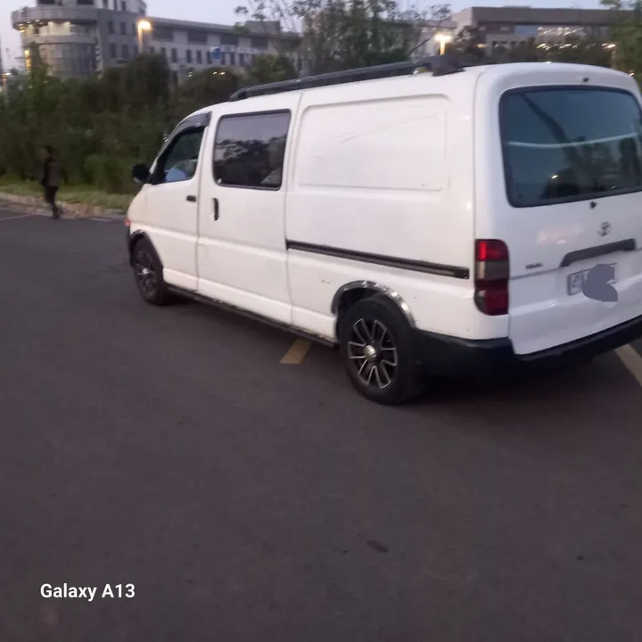 2005 Manual Factory Van – photo 5