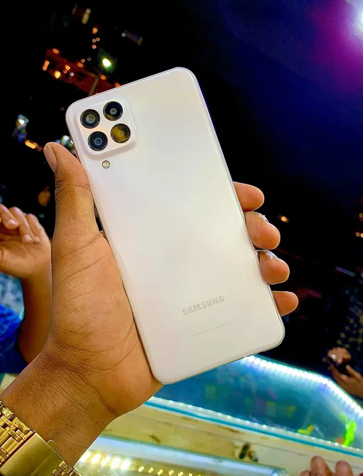 Samsung Galaxy M33 5G 128GB – photo 3