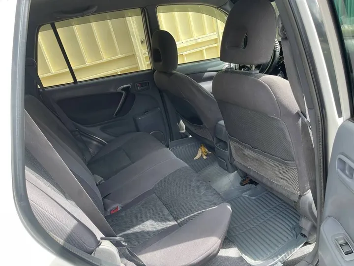 Toyota RAV4 2003 Automatic – photo 5