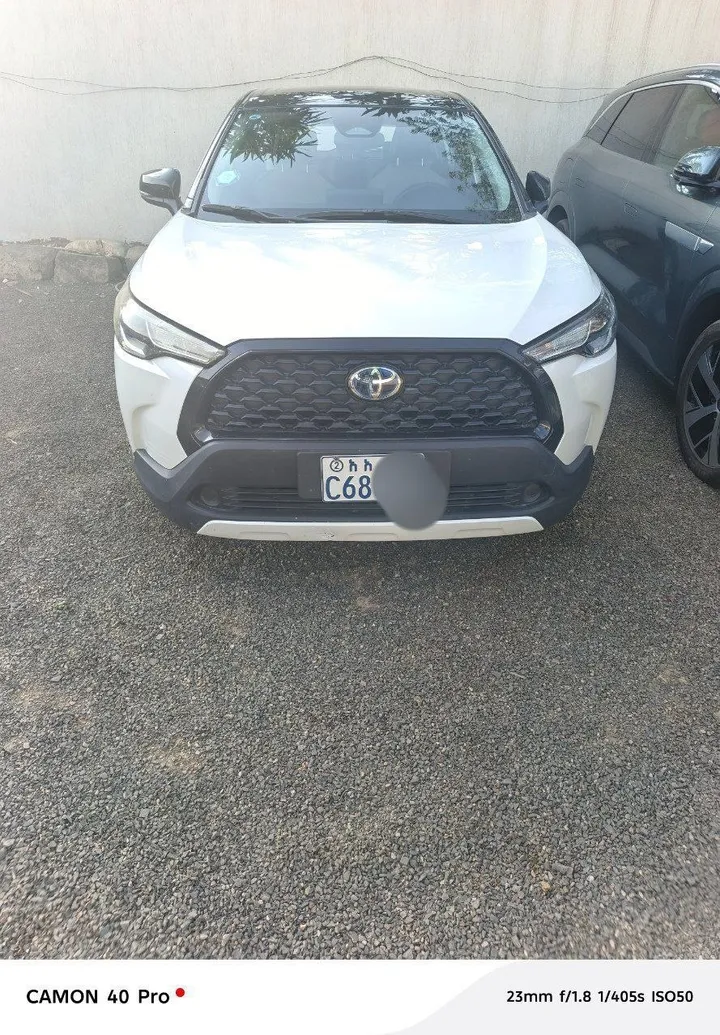 2024 Toyota Corolla Cross Hybrid – photo 5