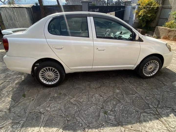 Toyota Platz 2005 Automatic – photo 4