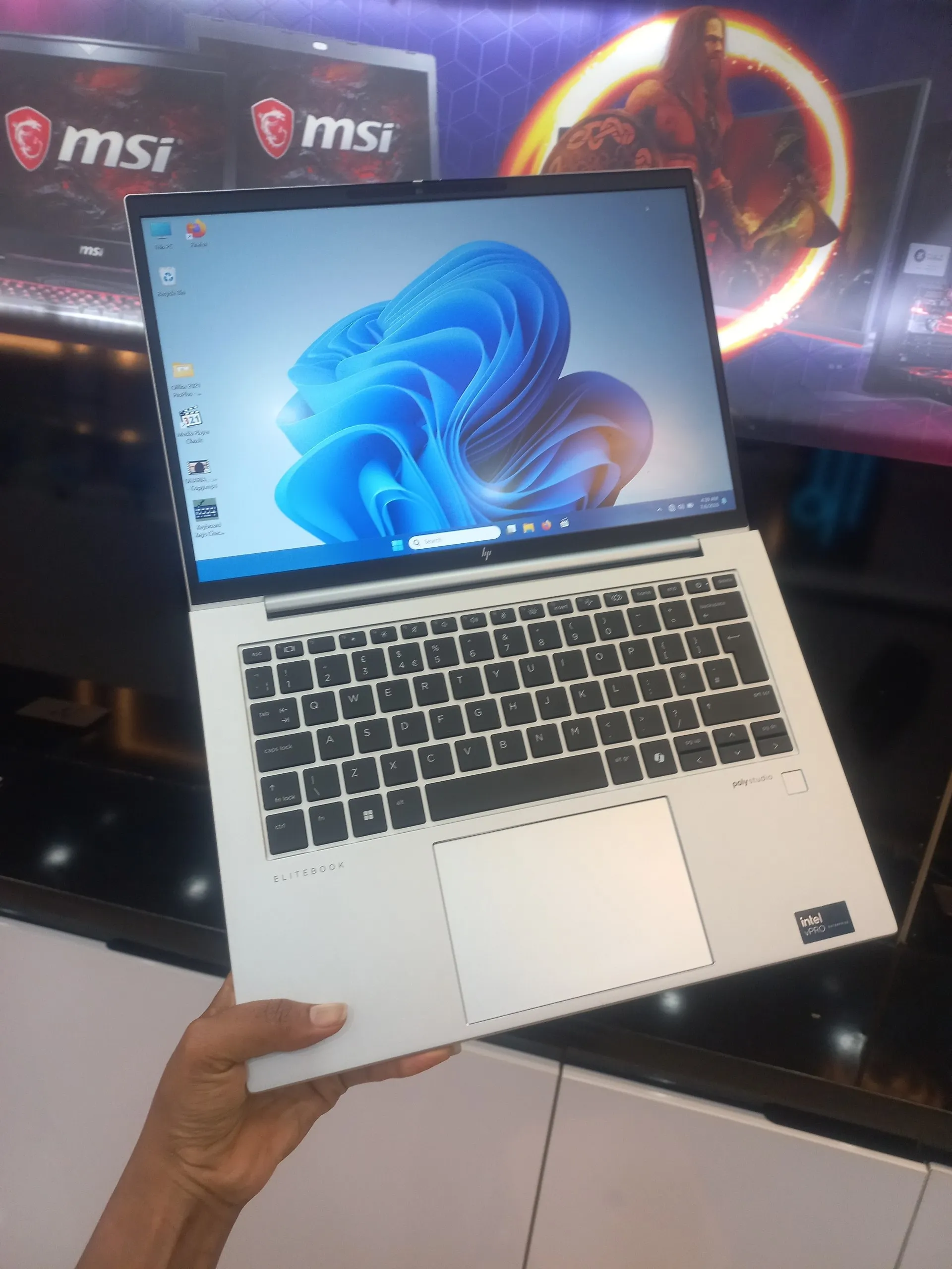 HP EliteBook 840 G11 Laptop – photo 4