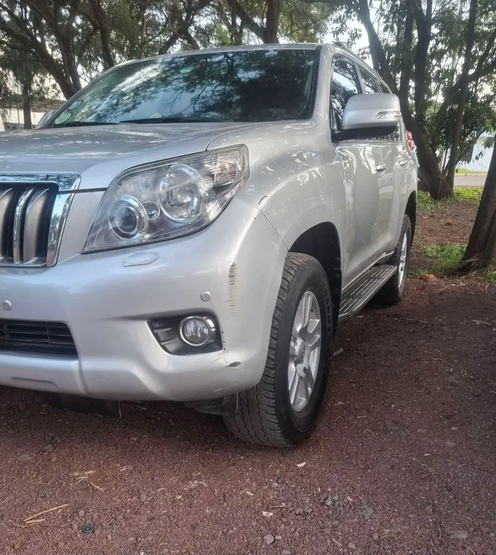 Toyota Land Cruiser Prado 2012 – photo 3