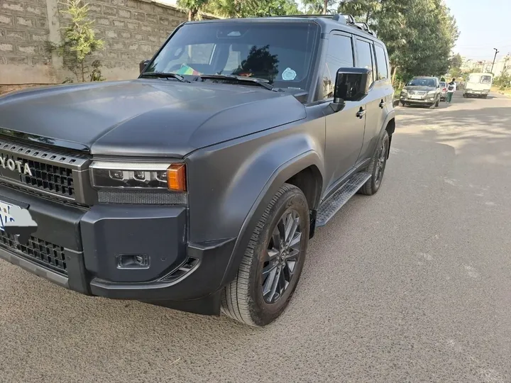 Toyota Landcruiser Prado Hybrid 2025 – photo 3
