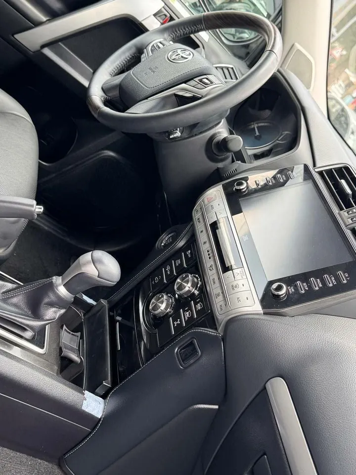 Toyota Landcruiser Prado 2023 Diesel – photo 3