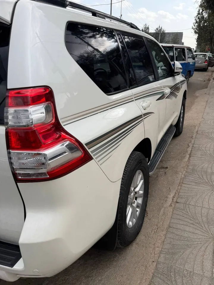 Toyota Land Cruiser Prado 2015 – photo 3