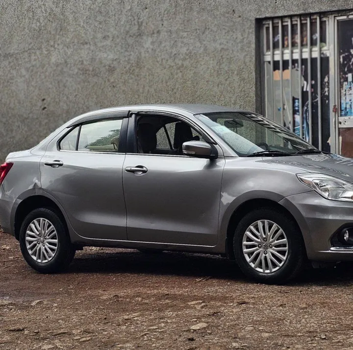 Suzuki Dzire 2022 Automatic – photo 5