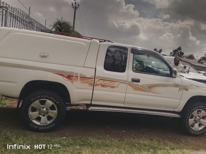Toyota Hilux 2005 Single Cab Pickup – photo 6