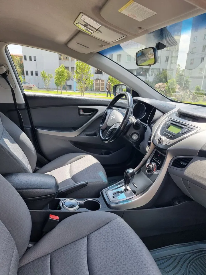 Hyundai Elantra 2013 Automatic – photo 7