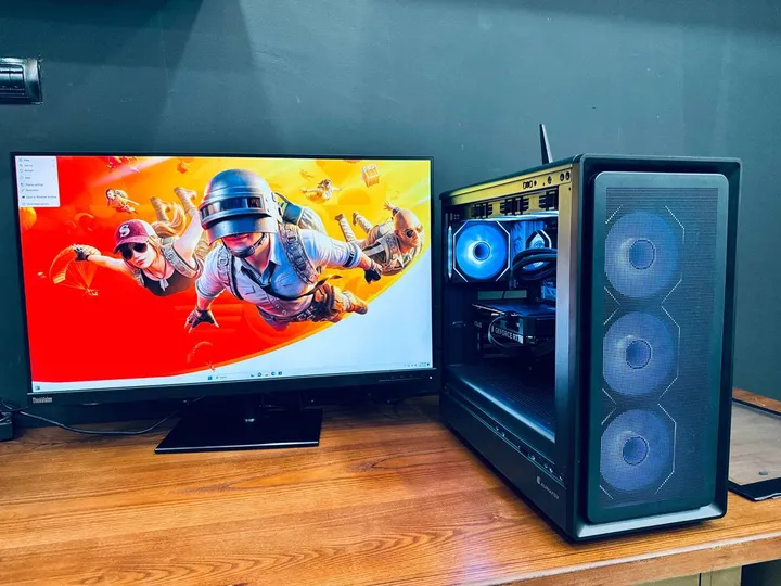 Ryzen 7 9700X RTX 4070 Gaming PC – photo 5
